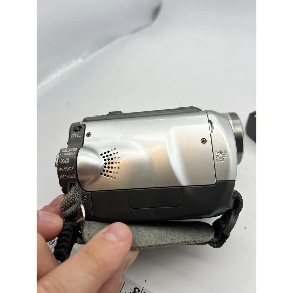 Canon Elura 65 Digital Video Camcorder FOR PARTS